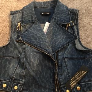 Brand New BeBe crop Jean vest